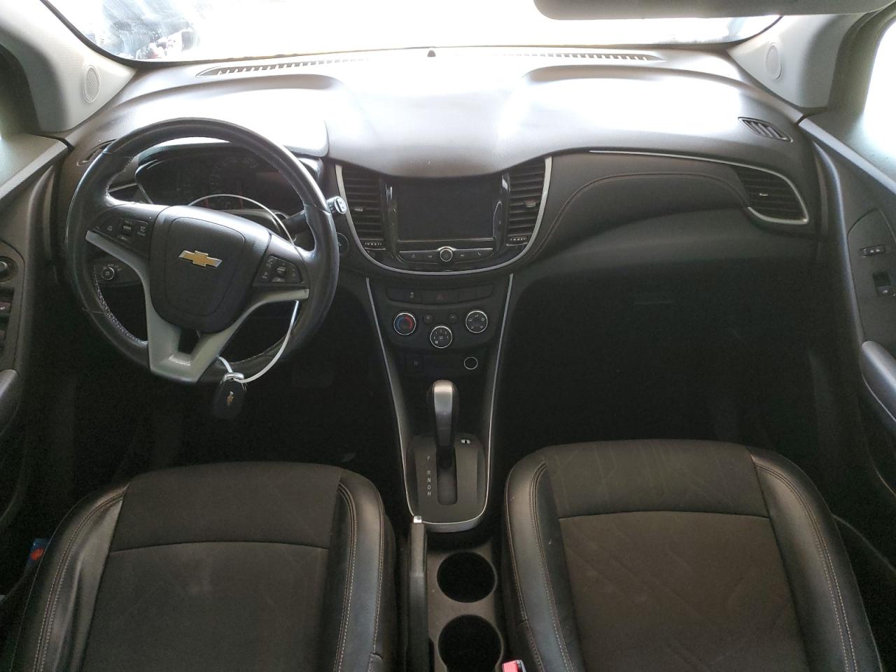 KL7CJLSB7JB644639 2018 Chevrolet Trax 1Lt