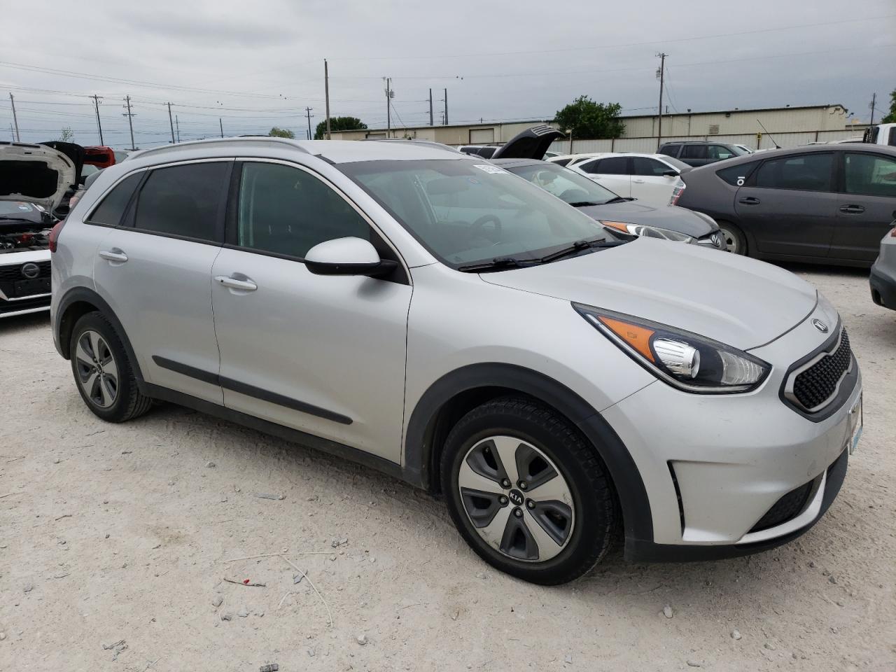 KNDCB3LC4H5087186 2017 Kia Niro Fe