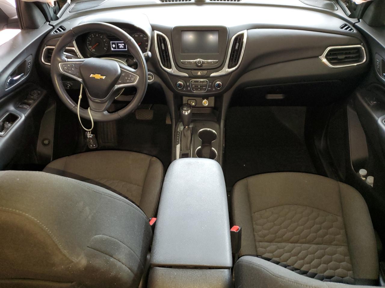 3GNAXJEV4JS627019 2018 Chevrolet Equinox Lt