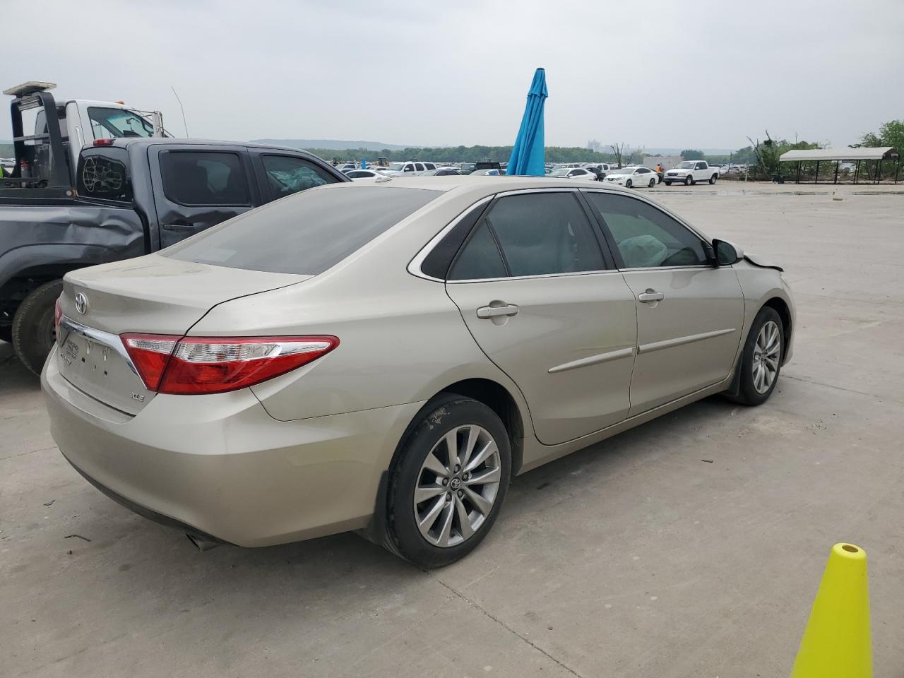 4T1BF1FK6GU575238 2016 Toyota Camry Le