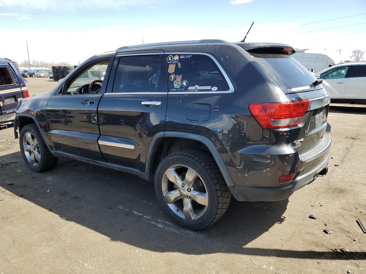 1J4RR6GG9BC745439 2011 Jeep Grand Cherokee Overland