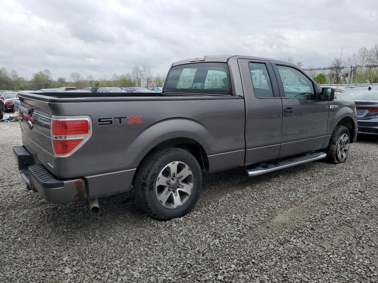 2013 Ford F150 Super Cab vin: 1FTFX1CF0DFB97265