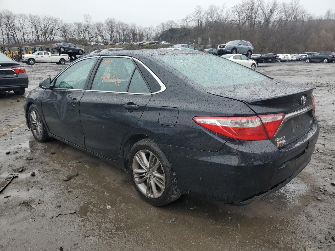 2016 Toyota Camry Le vin: 4T1BF1FKXGU560743