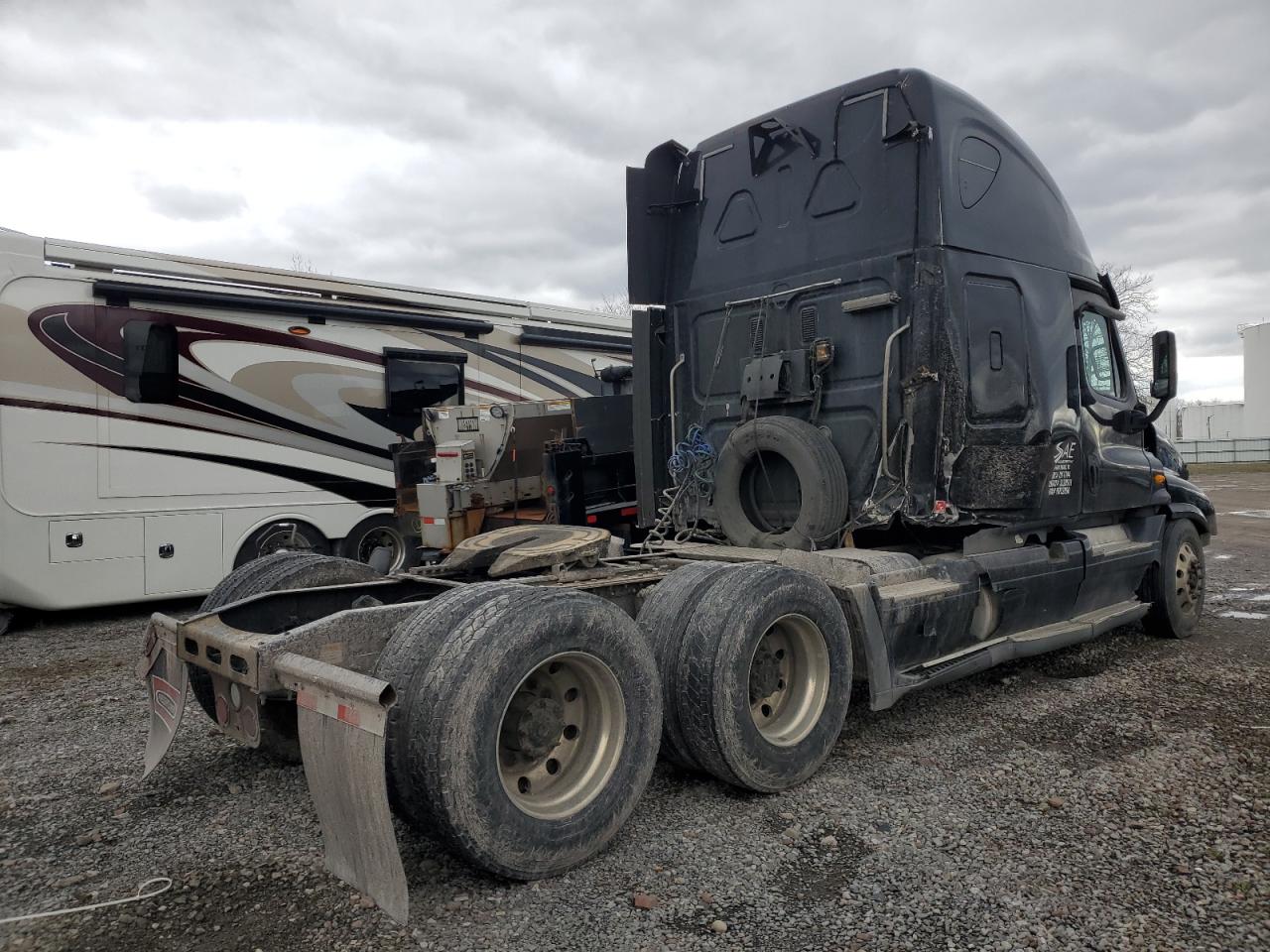 3AKJGLD6XFSFL2850 2015 Freightliner Cascadia 125