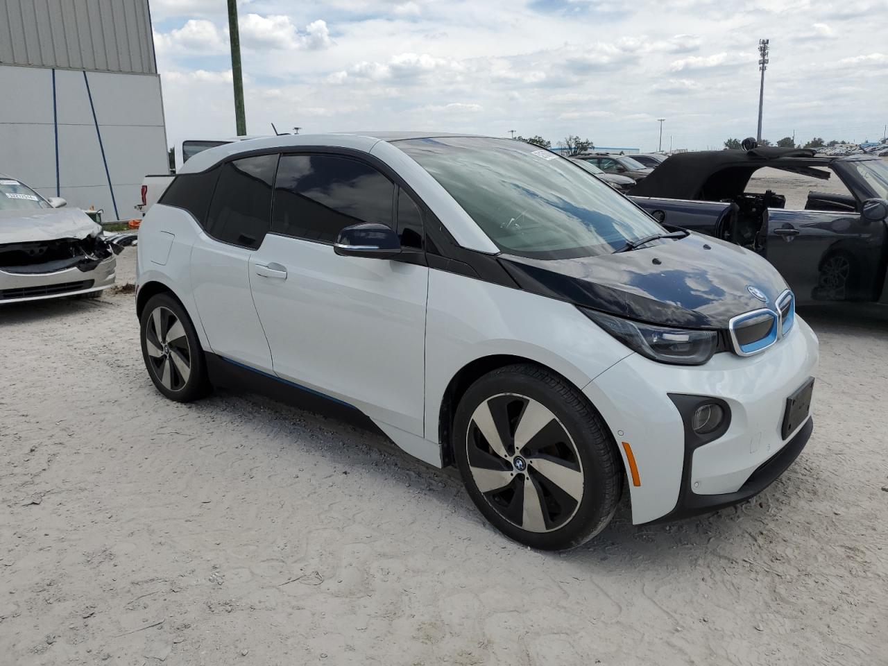 2017 BMW I3 Bev vin: WBY1Z6C34H7A39889