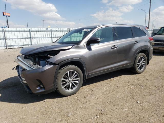 VIN 5TDJZRFH5KS569826 2019 Toyota Highlander, SE no.1