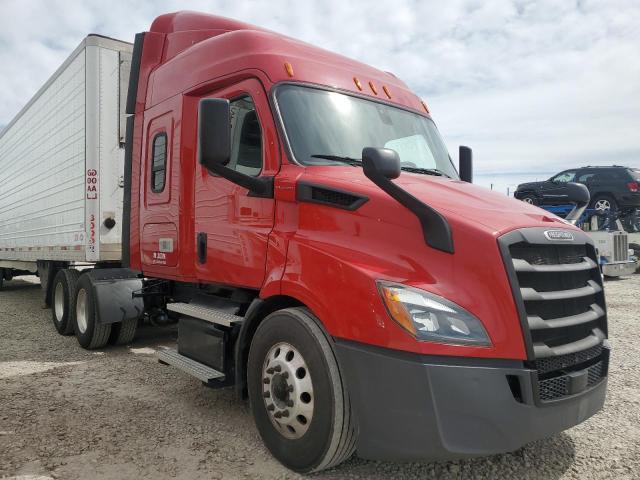 Lot #2475641747 2020 FREIGHTLINER CASCADIA 1 salvage car