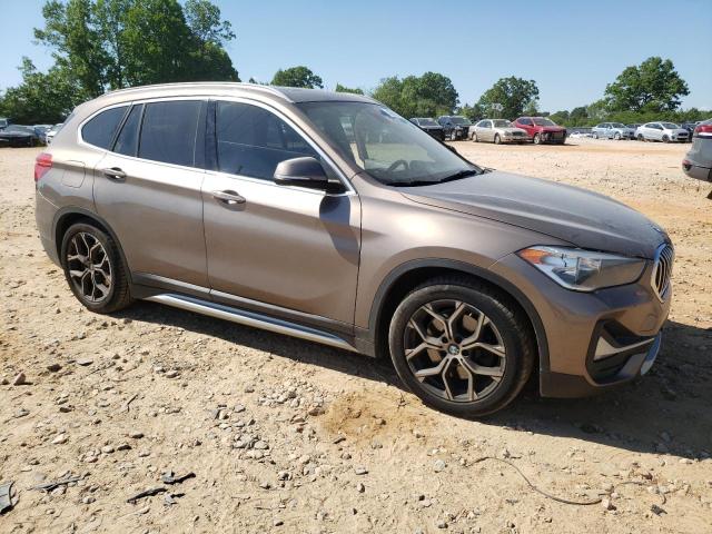  BMW X1 2020 Цвет загара