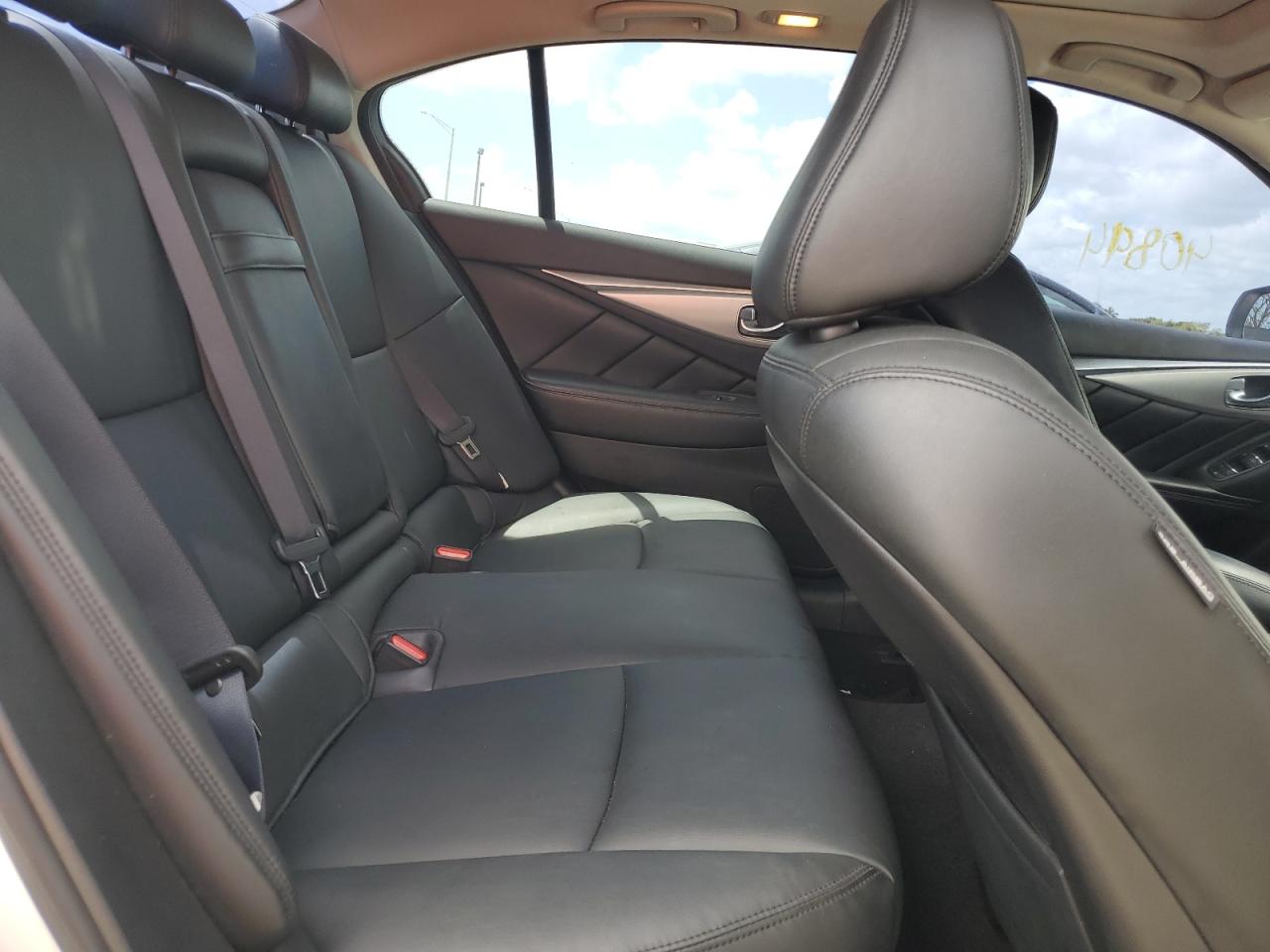 JN1EV7BP1MM700394 2021 Infiniti Q50 Luxe