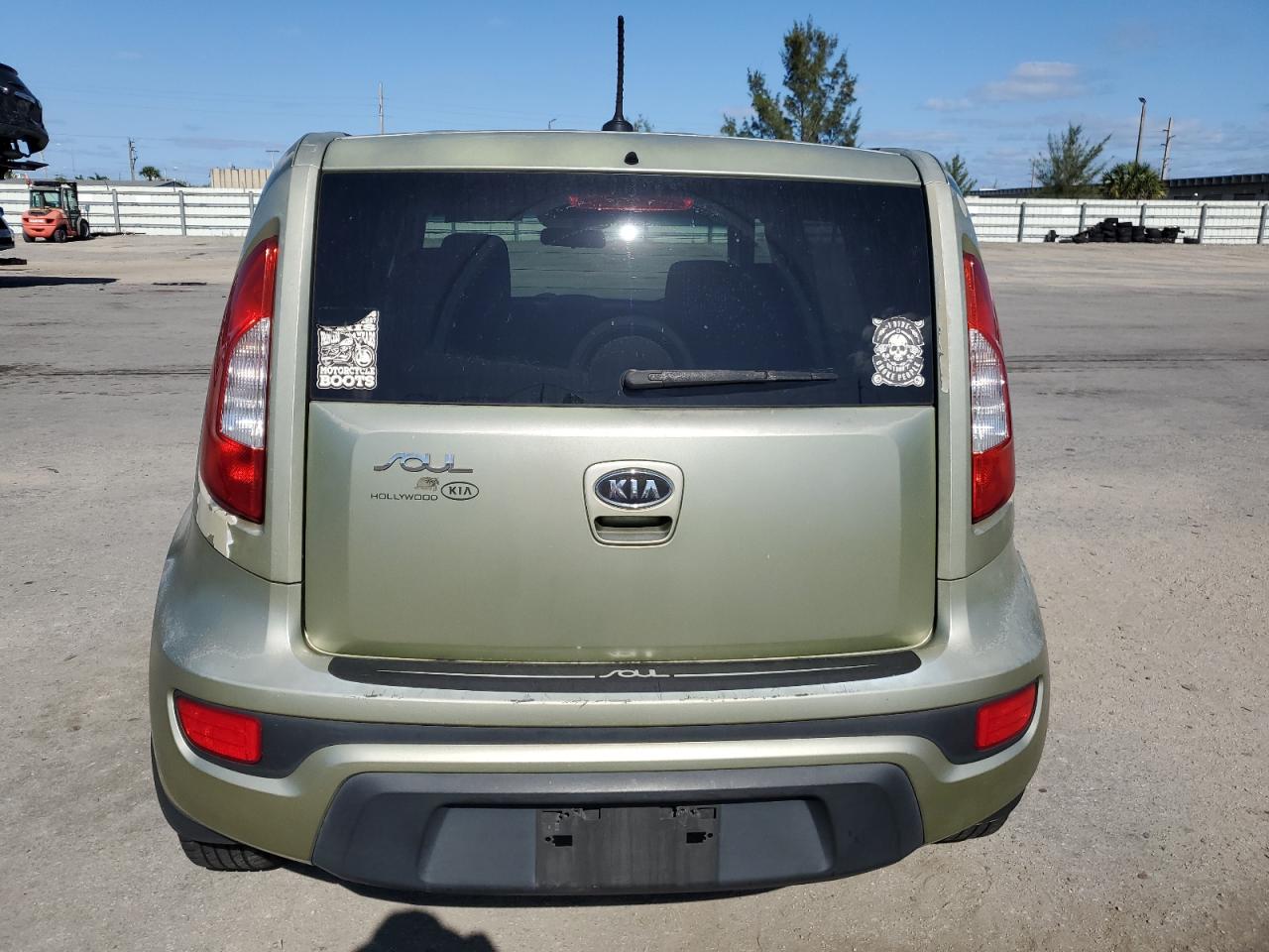 KNDJT2A53C7471427 2012 Kia Soul