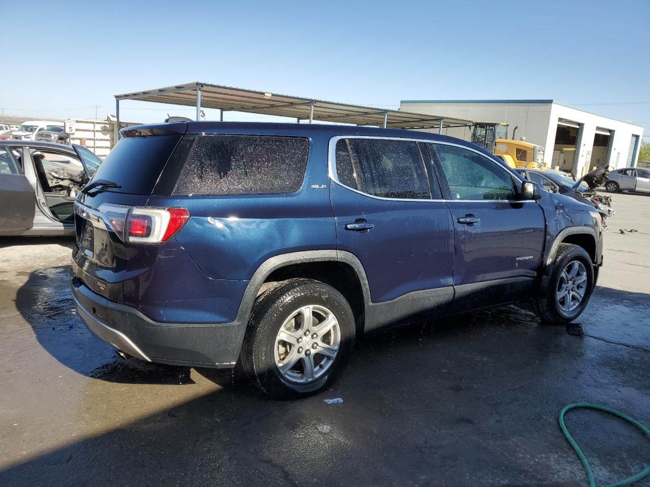 1GKKNKLA7HZ162925 2017 GMC Acadia Sle