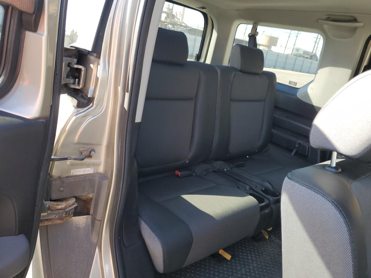 5J6YH27534L013915 2004 Honda Element Ex