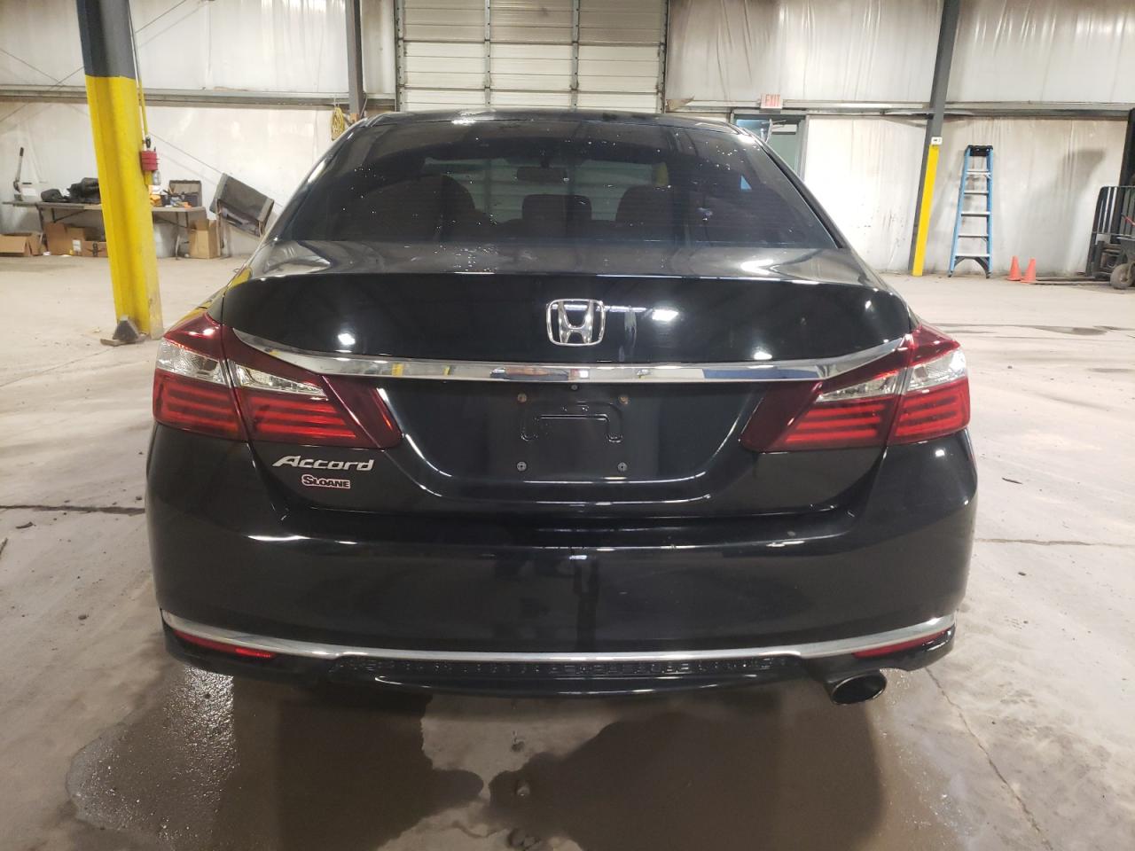 1HGCR2F30HA018585 2017 Honda Accord Lx