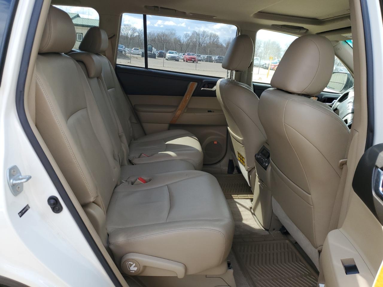 JTEEW44A892028477 2009 Toyota Highlander Hybrid Limited