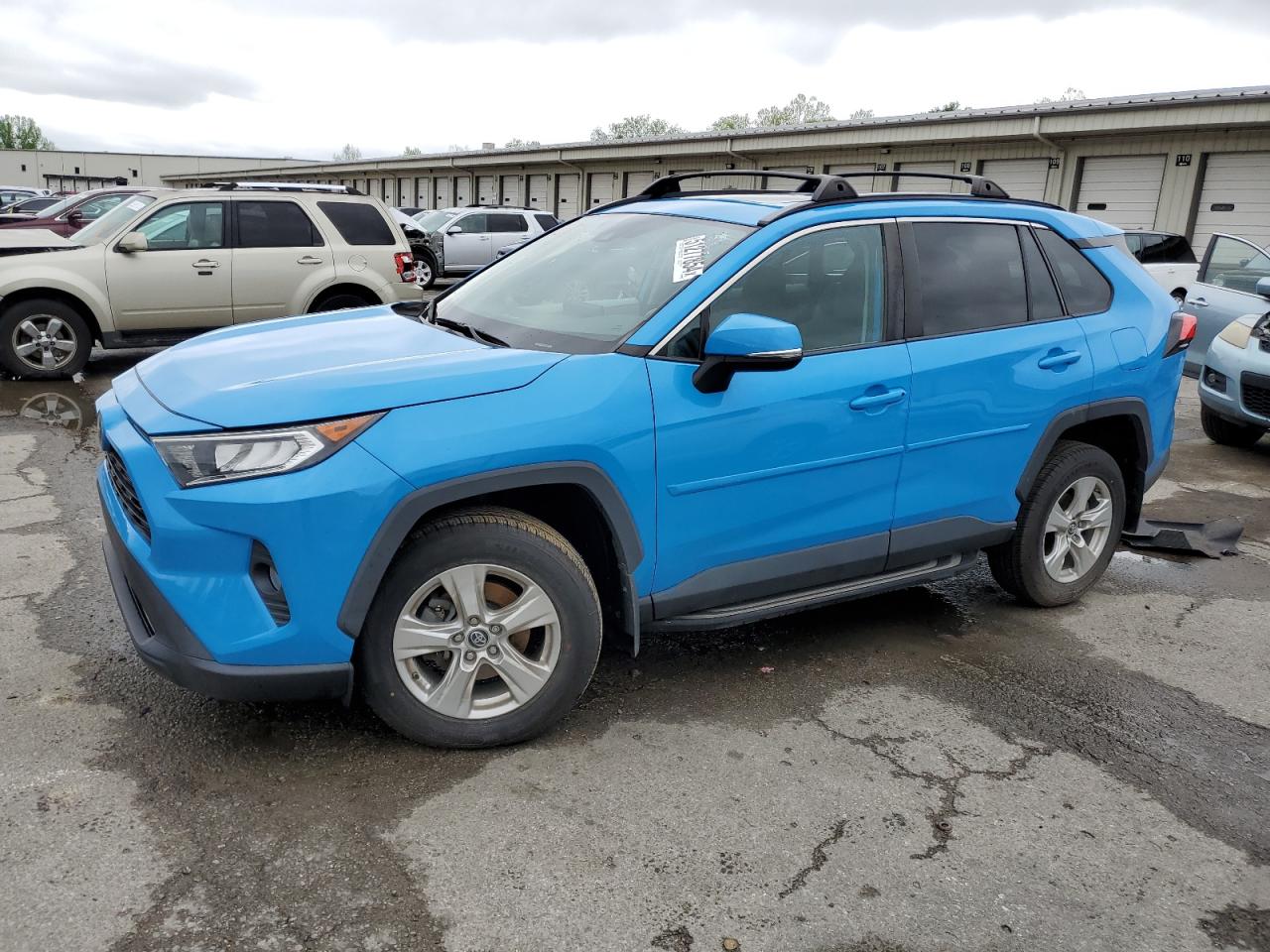 2T3P1RFV2KW041084 2019 Toyota Rav4 Xle