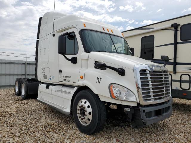 Global Auto Auctions: 2010 FREIGHTLINER CASCADIA 1