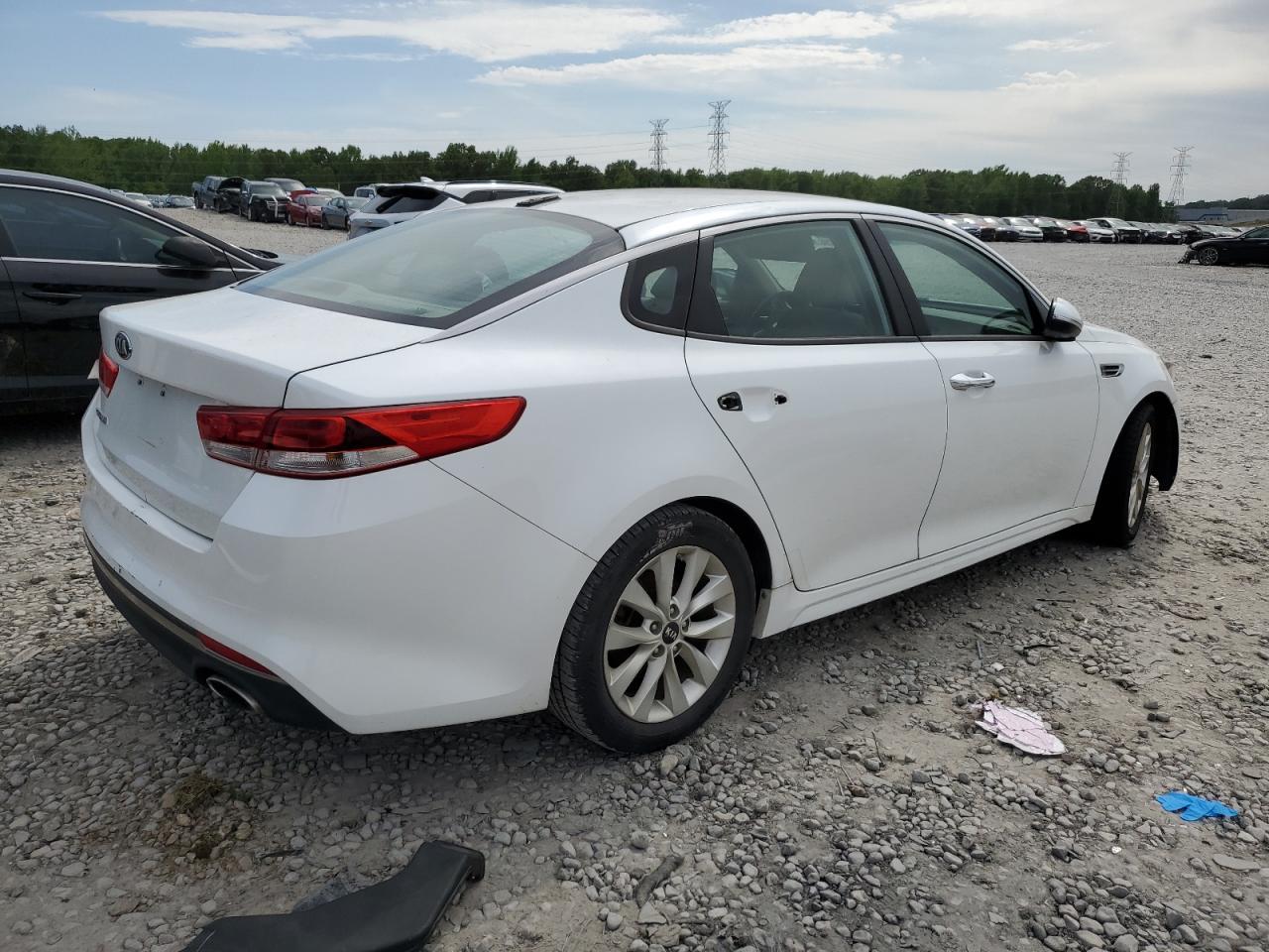 2016 Kia Optima Lx vin: 5XXGT4L30GG036783