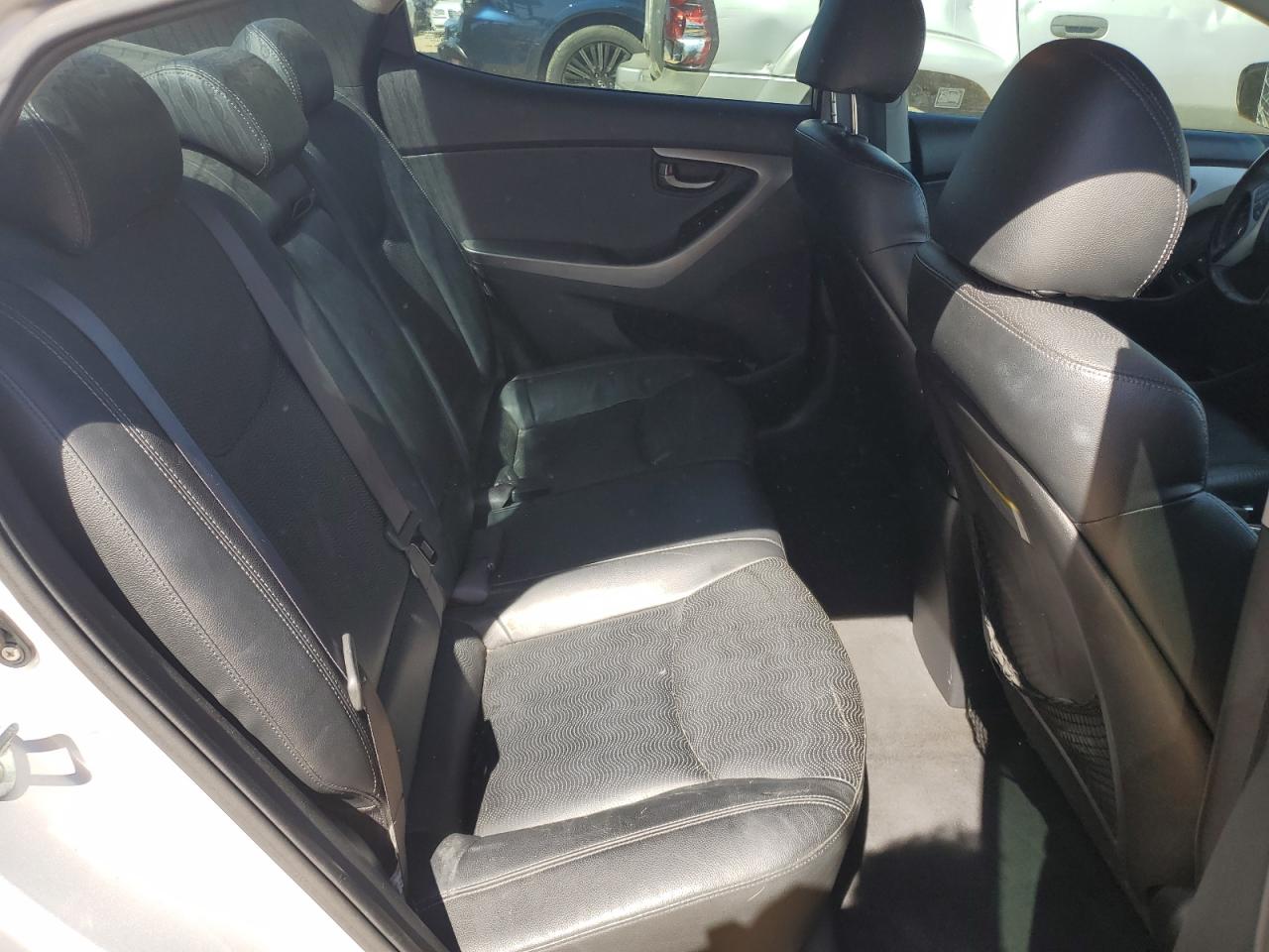 KMHDH4AE2CU433680 2012 Hyundai Elantra Gls