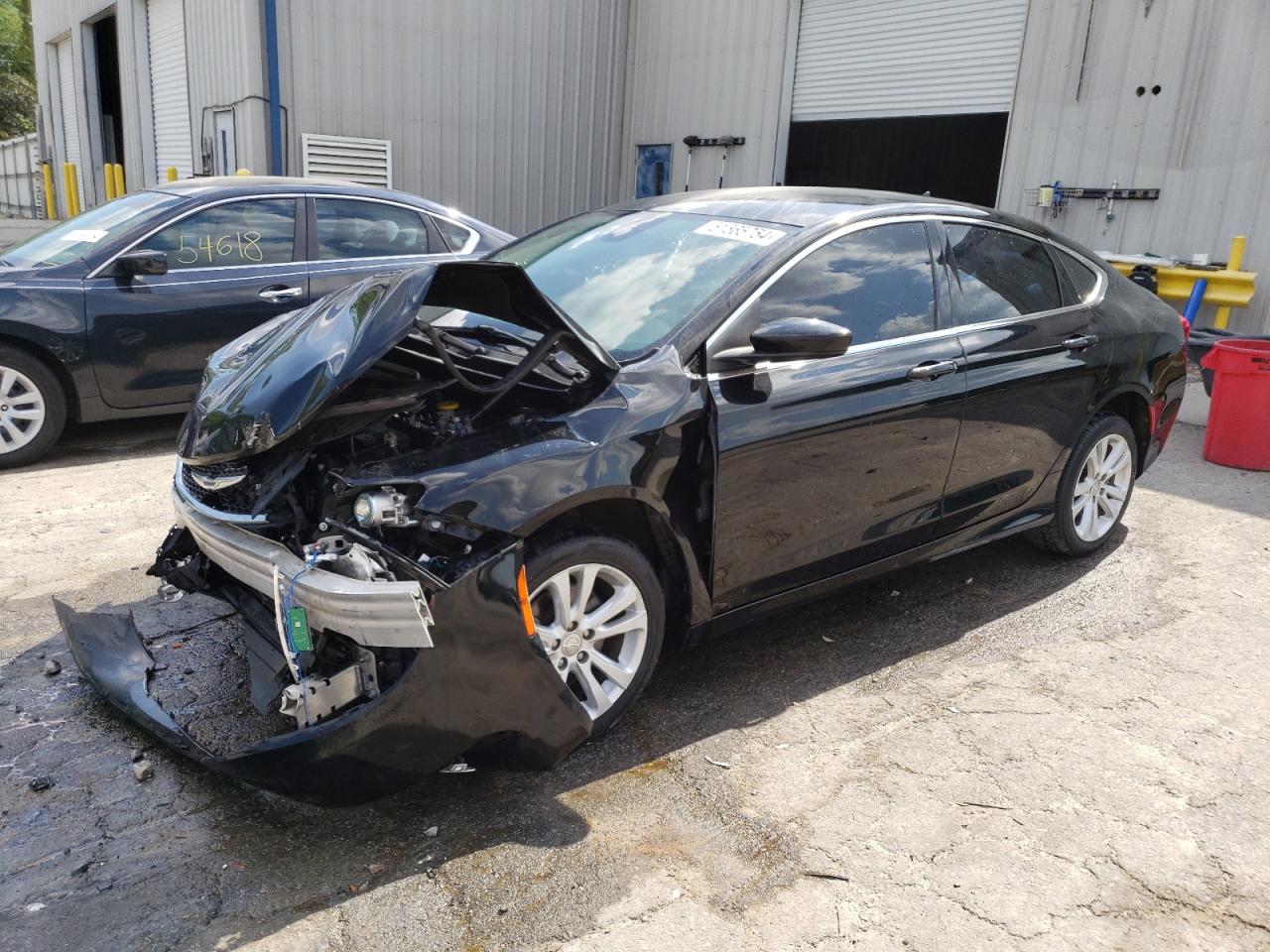 2016 Chrysler 200 Limited vin: 1C3CCCAB2GN192657