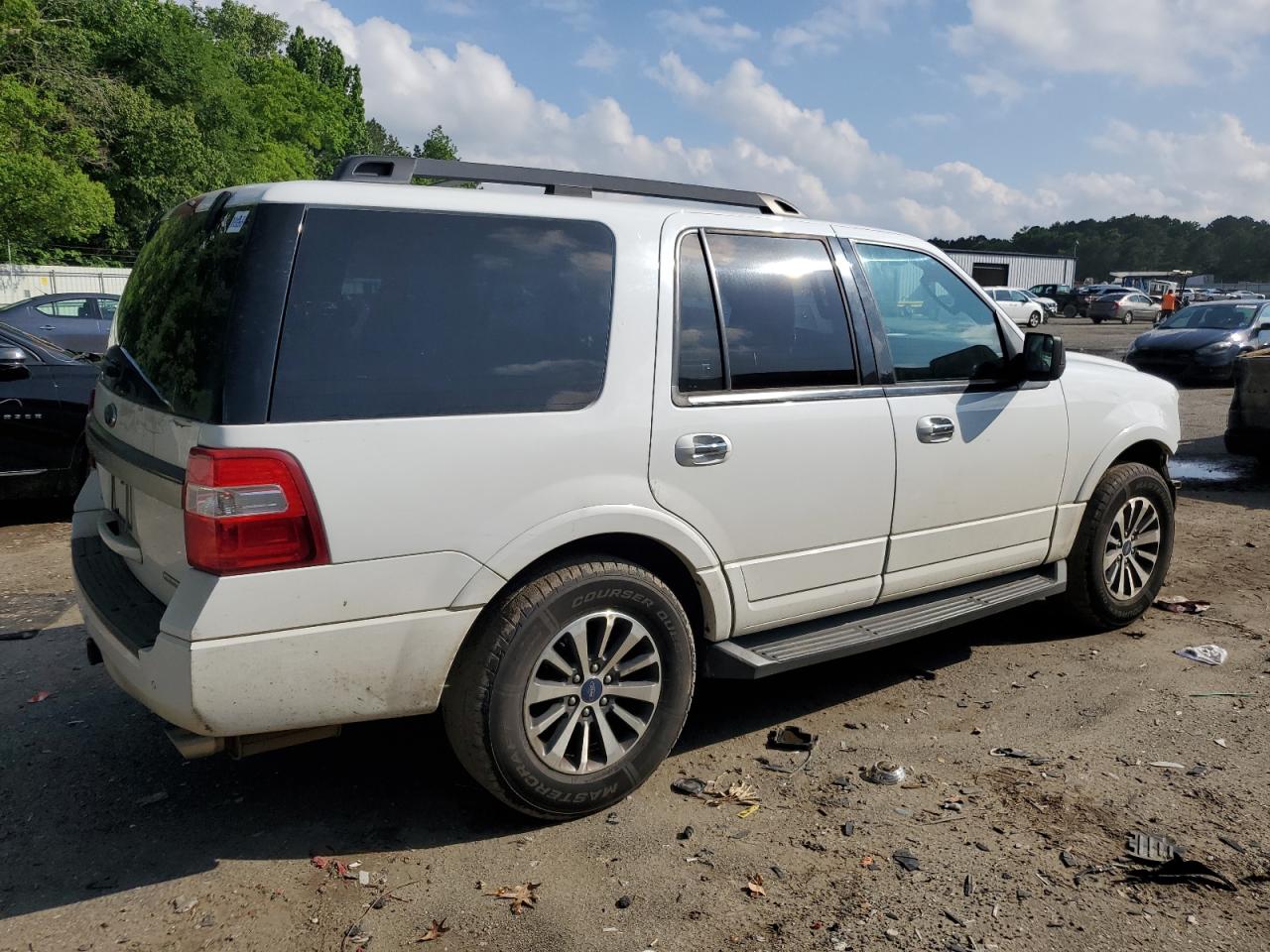 2016 Ford Expedition Xlt vin: 1FMJU1HT5GEF50221