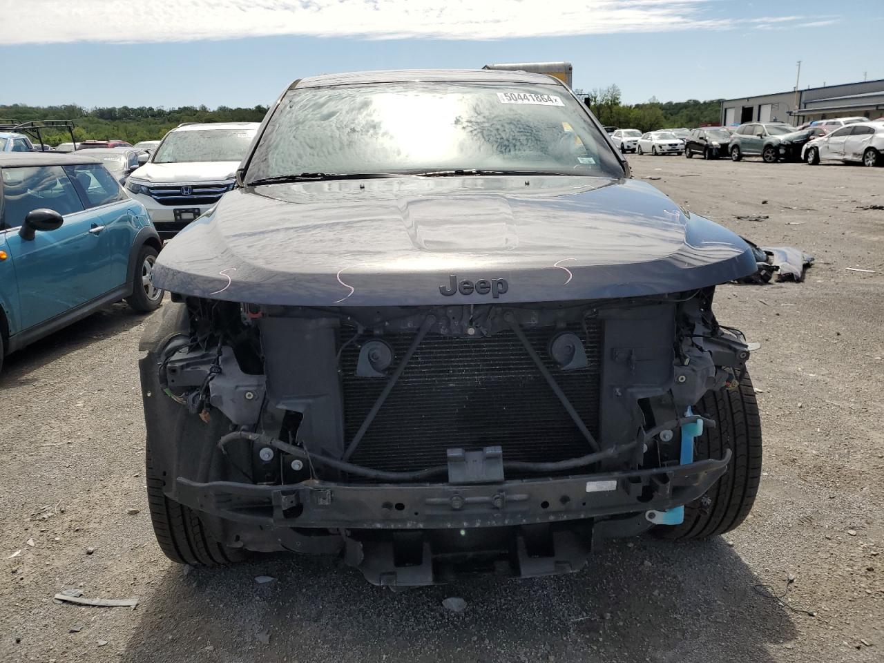 1C4RJFAG7JC336926 2018 Jeep Grand Cherokee Laredo