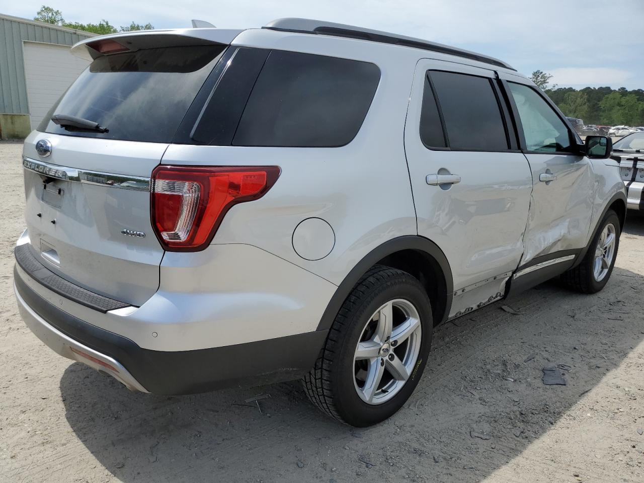 1FM5K8D8XHGC82306 2017 Ford Explorer Xlt