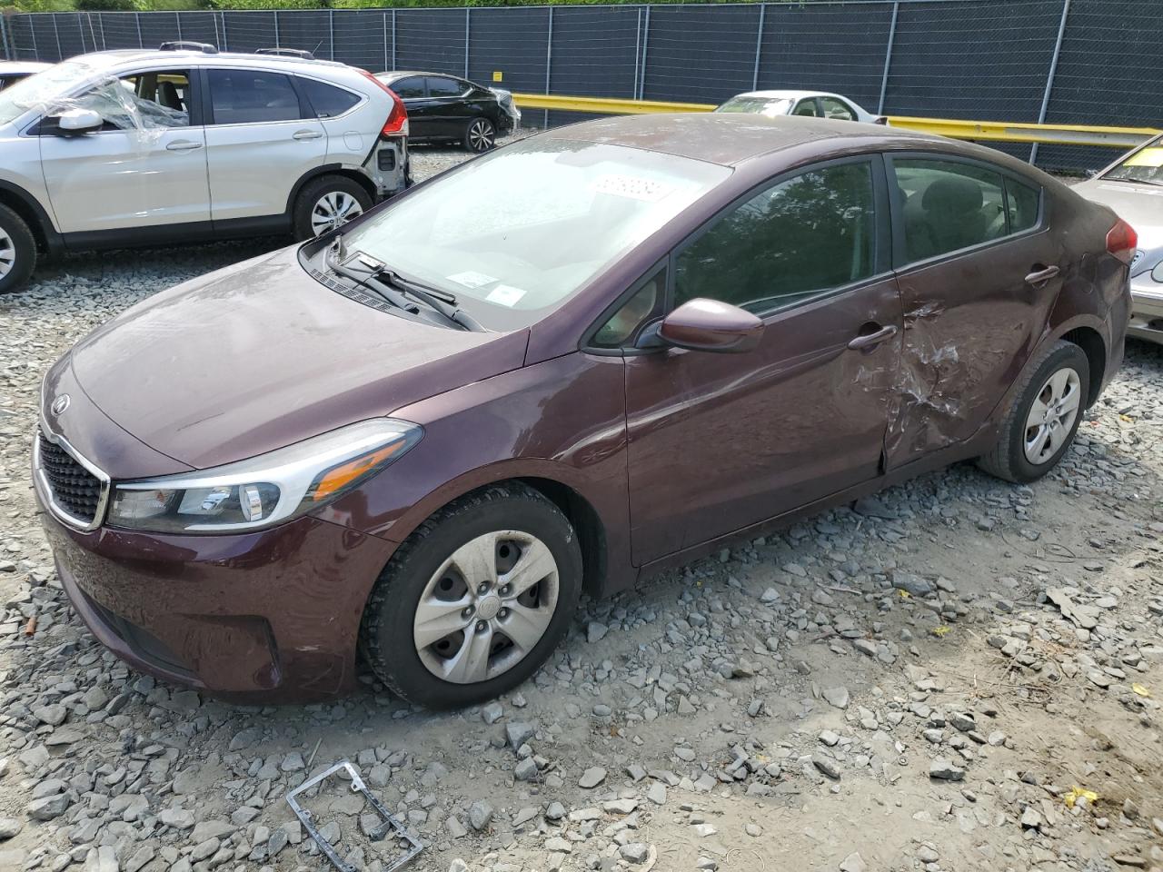 3KPFK4A74HE122211 2017 Kia Forte Lx