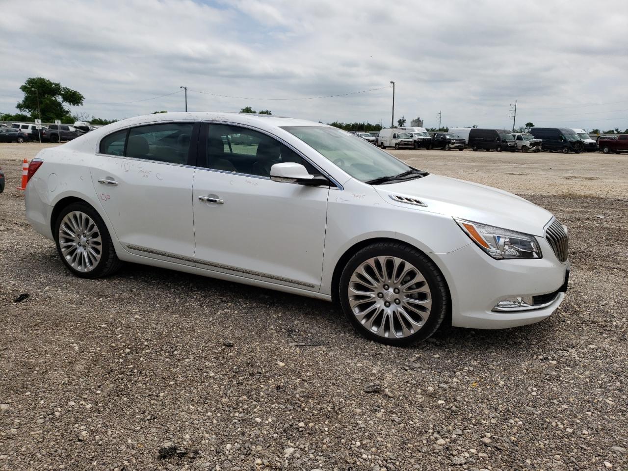 1G4GF5G36GF186544 2016 Buick Lacrosse Premium