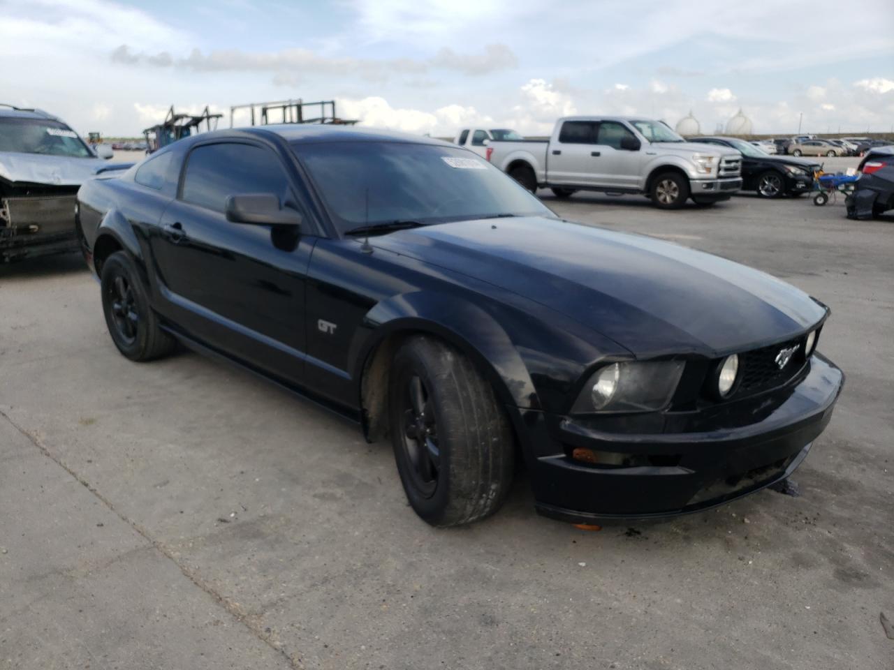 1ZVFT82H455193683 2005 Ford Mustang Gt