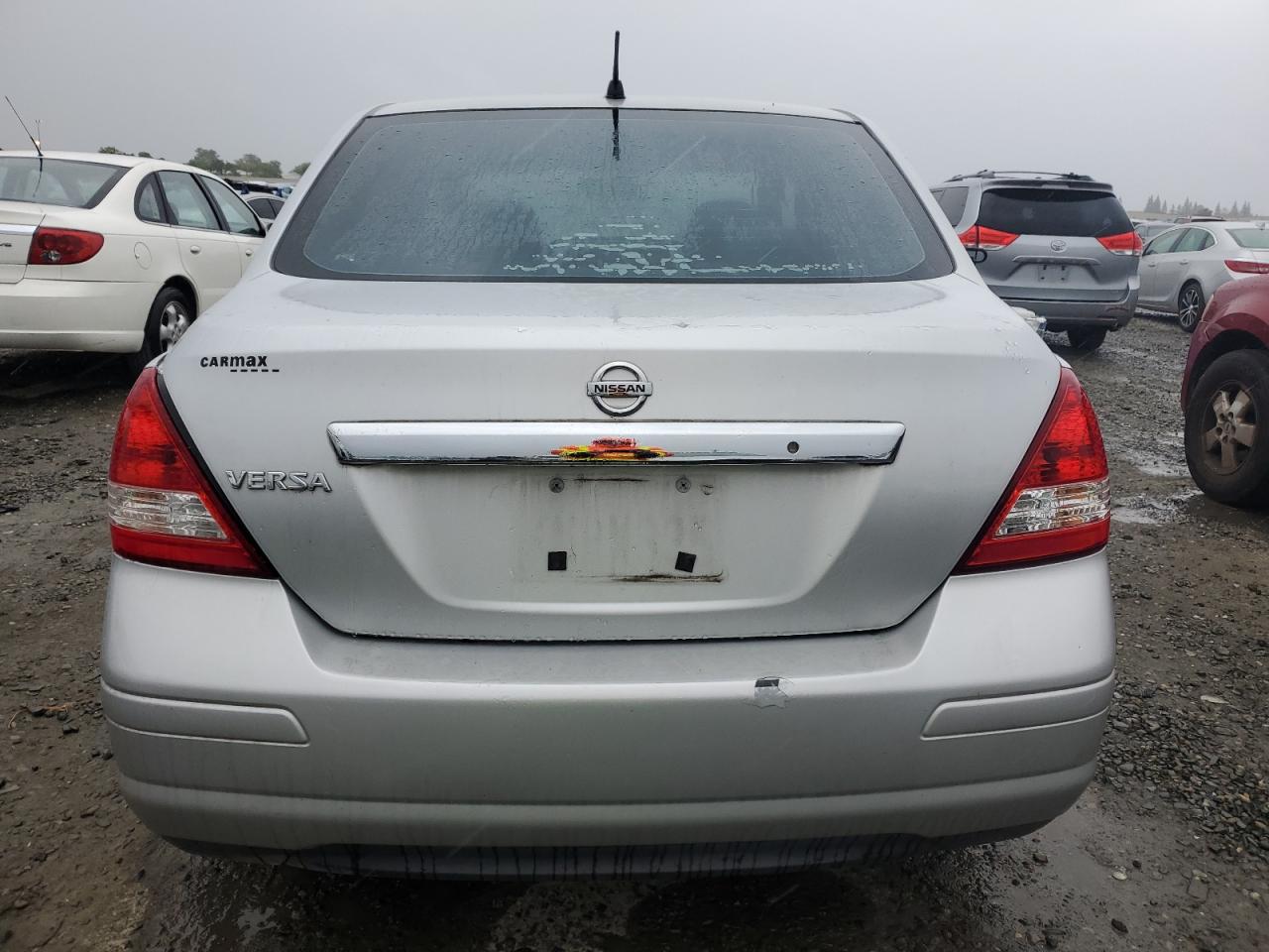 3N1BC11E98L399525 2008 Nissan Versa S
