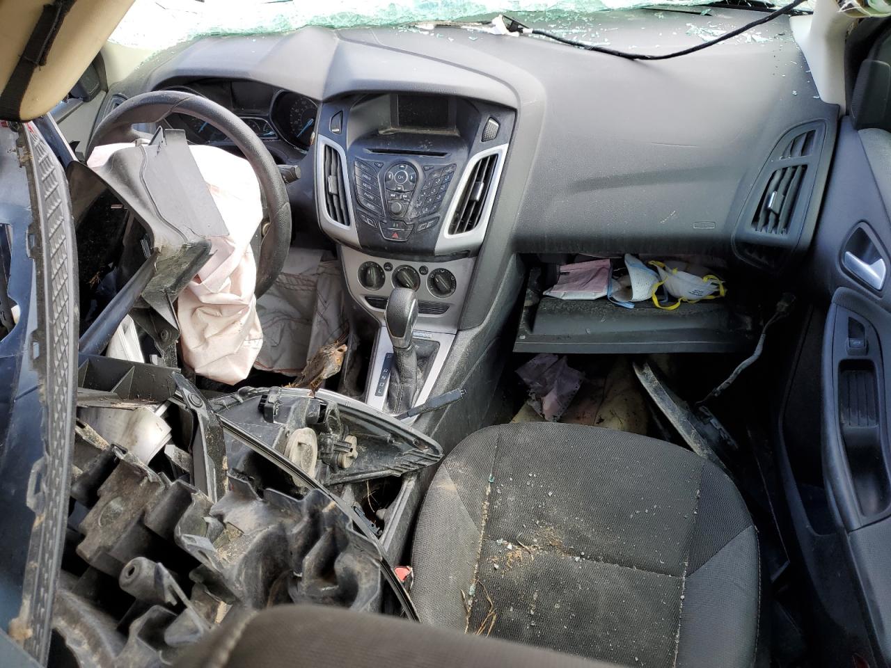 1FADP3F24EL388496 2014 Ford Focus Se