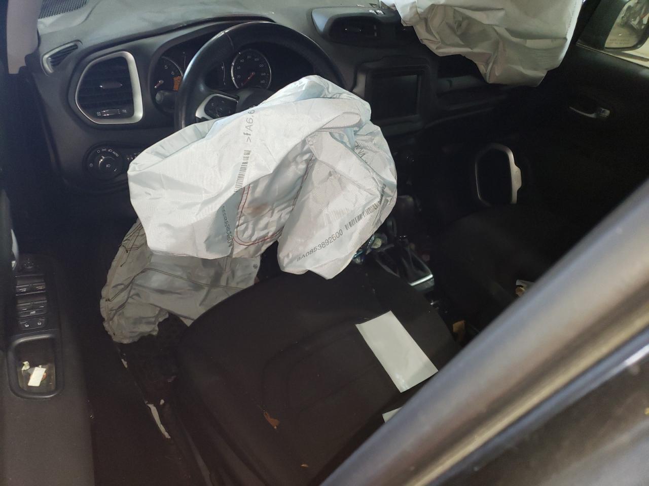 ZACNJBBB7LPL86442 2020 Jeep Renegade Latitude