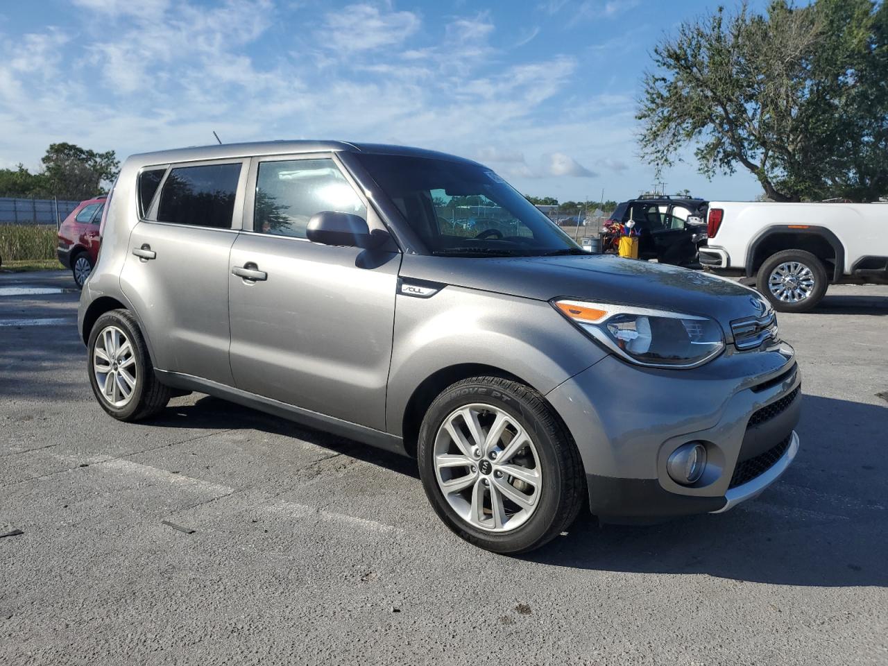 KNDJP3A59H7495300 2017 Kia Soul +