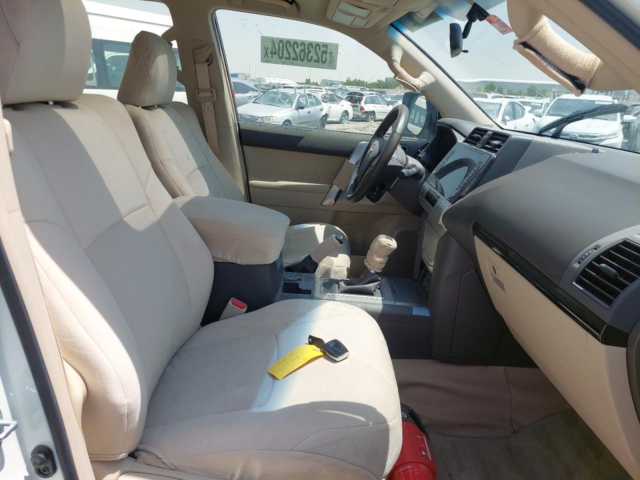 JTEBU3FJ4P5097260 Auction: COPART UAE Lot: 52362204 Location: DUBAI INDUSTRIAL CITY - DUBAI JTEBU3FJ4P5097260 TOYOTA PRADO 2023 WHITE Photo 5