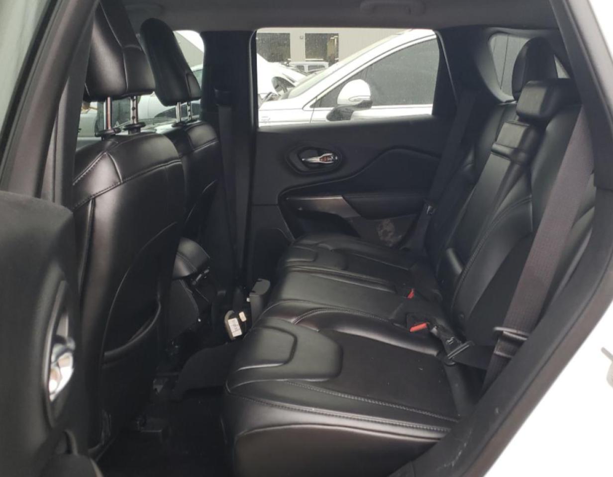 1C4PJMLBXKD261776 2019 Jeep Cherokee Latitude Plus