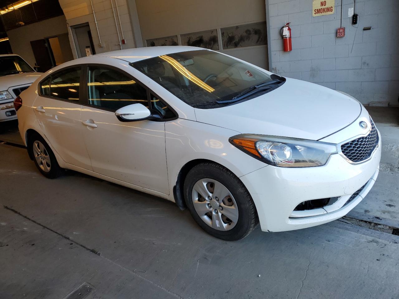 KNAFX4A64G5528828 2016 Kia Forte Lx