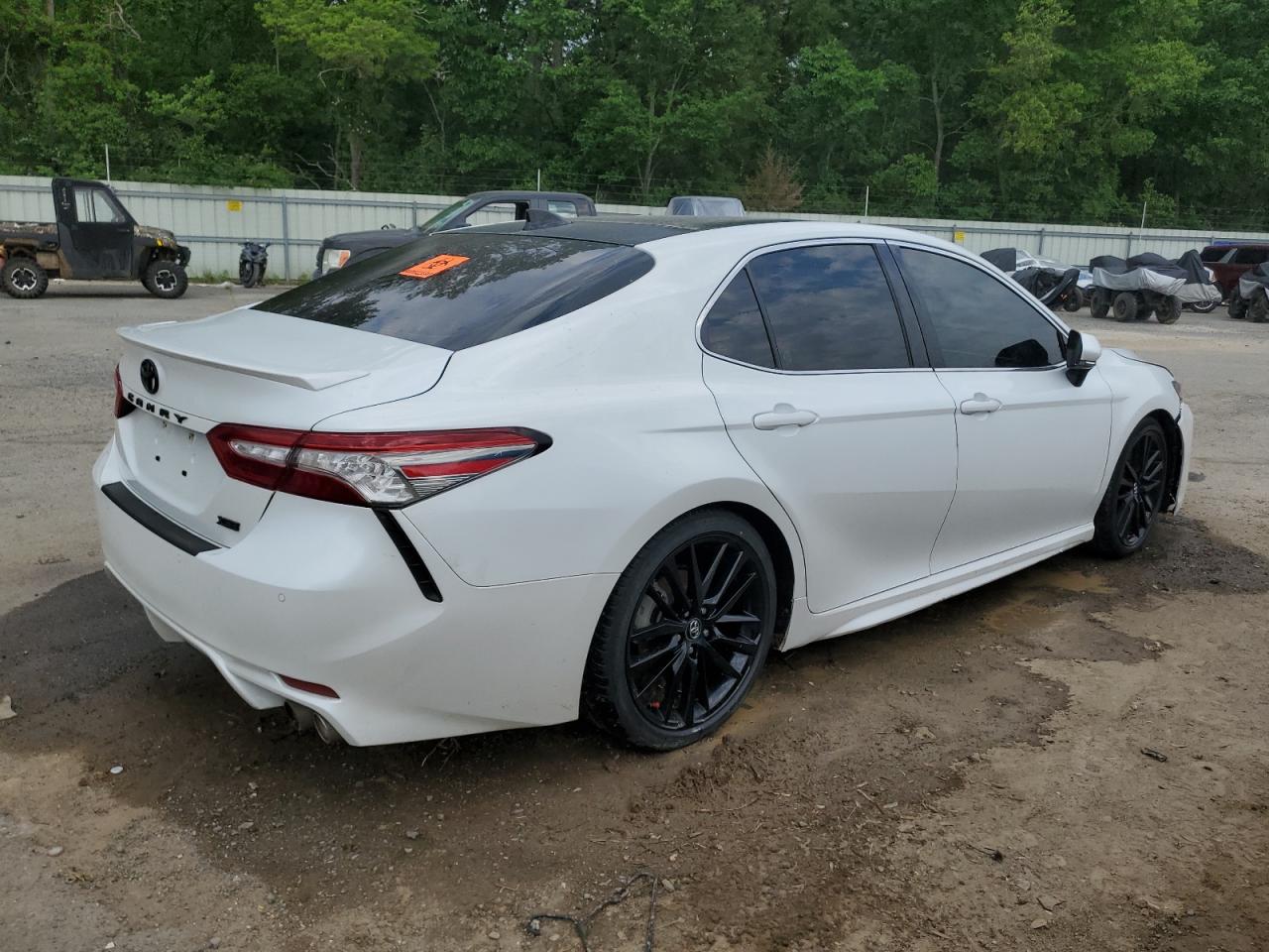 2018 Toyota Camry Xse vin: 4T1B61HK4JU061327