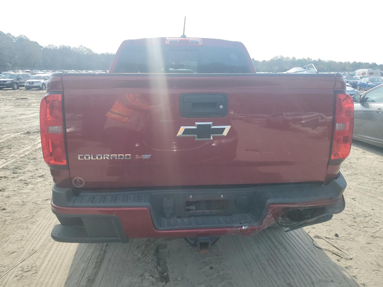 1GCGTDENXJ1142093 2018 Chevrolet Colorado Z71