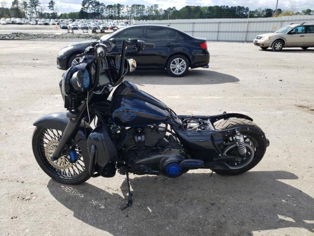 2017 HARLEY-DAVIDSON FLHX STREE - 1HD1KBC19HB653729