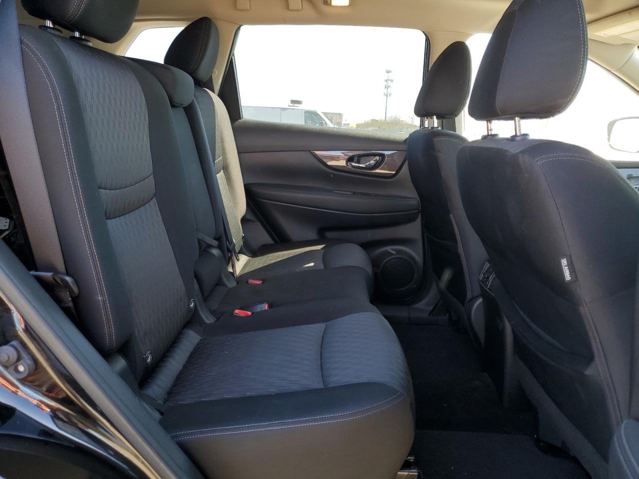 JN8AT2MV0JW345190 2018 Nissan Rogue S