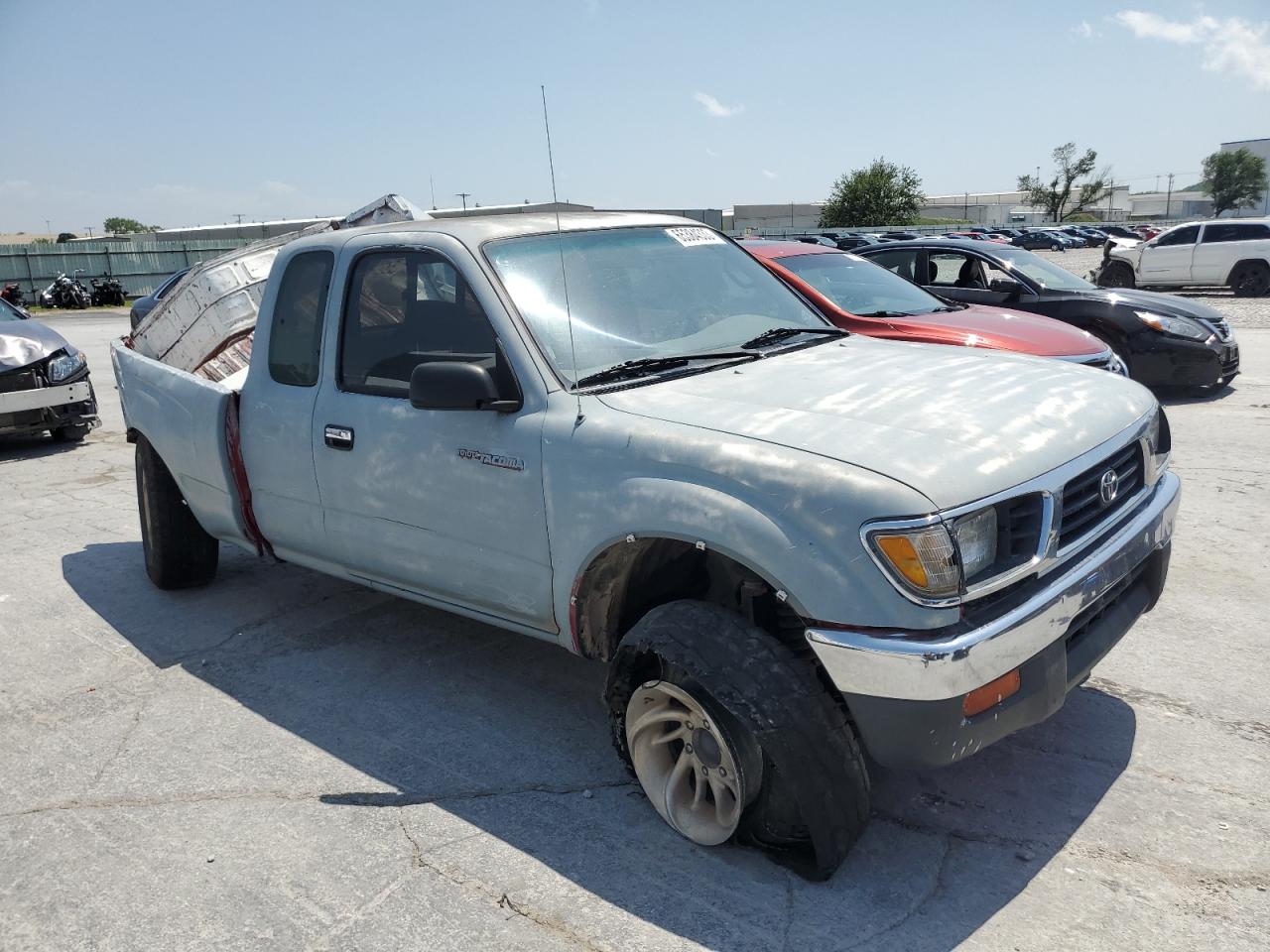 Lot #2853232833 1993 TOYOTA PICKUP 1/2