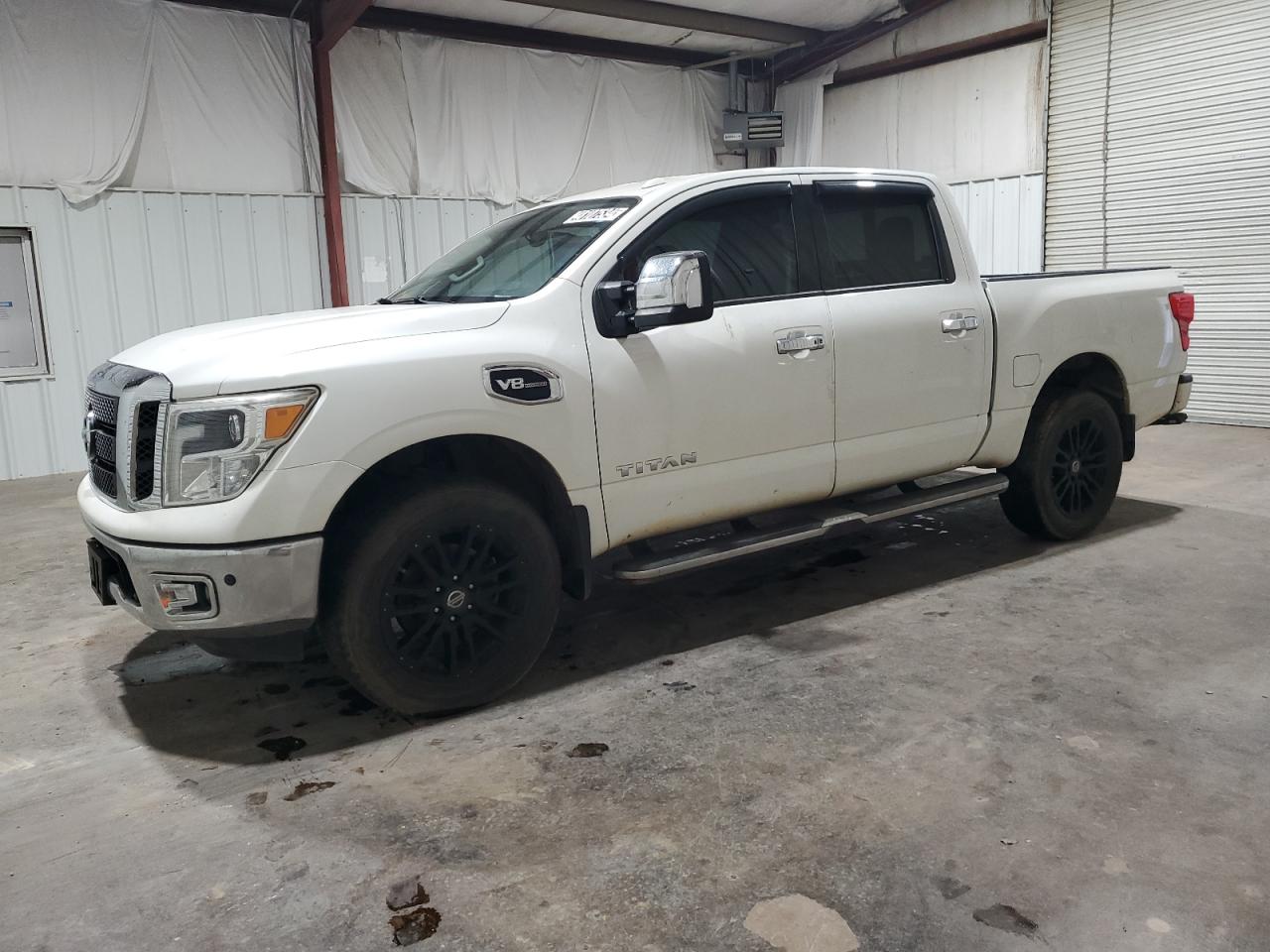 1N6AA1E53HN524072 2017 Nissan Titan Sv