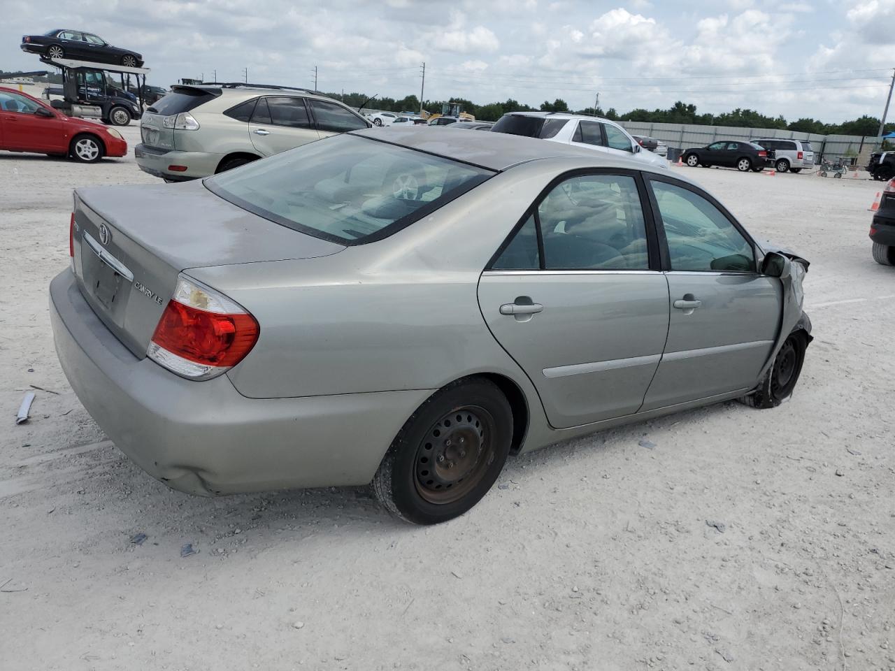 4T1BE32K05U586673 2005 Toyota Camry Le