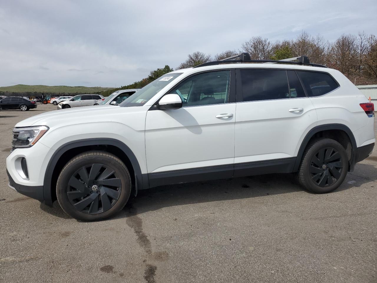 1V2KR2CA8RC502943 2024 Volkswagen Atlas Se