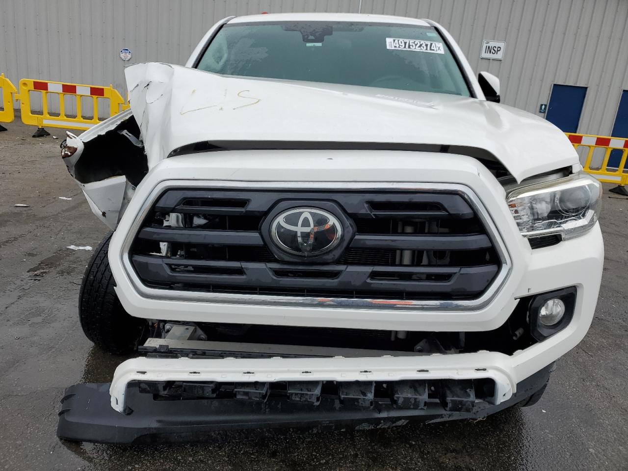 5TFAX5GN1JX113866 2018 Toyota Tacoma Double Cab