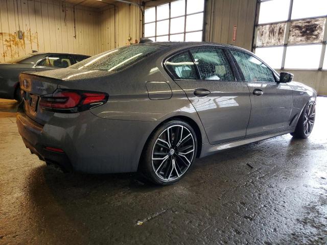  BMW M5 2023 Серый