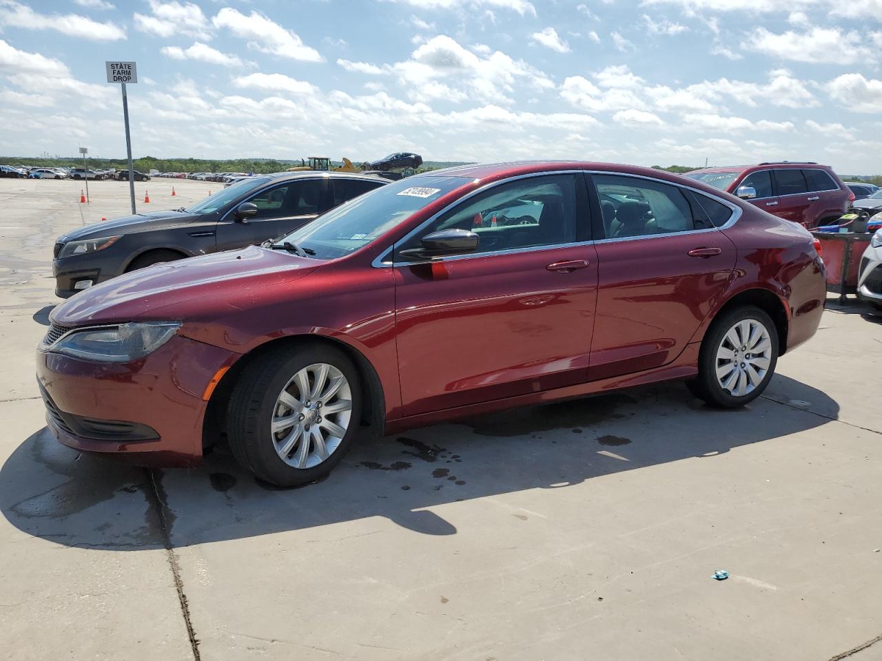 2015 Chrysler 200 Lx vin: 1C3CCCFB8FN560685