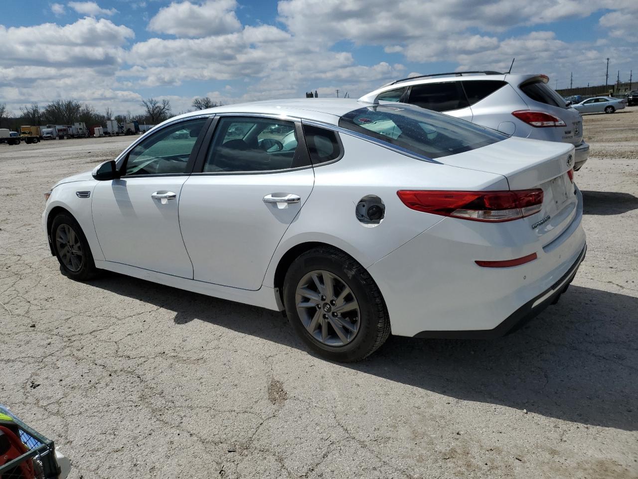 2019 Kia Optima Lx vin: 5XXGT4L38KG346205