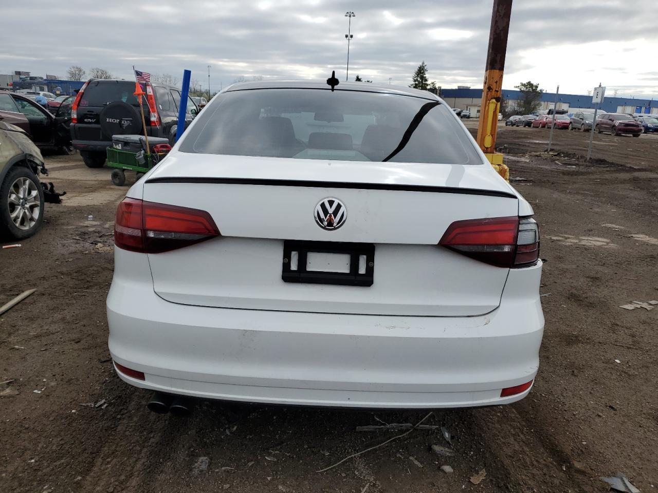 3VWD17AJ8JM234820 2018 Volkswagen Jetta Sport