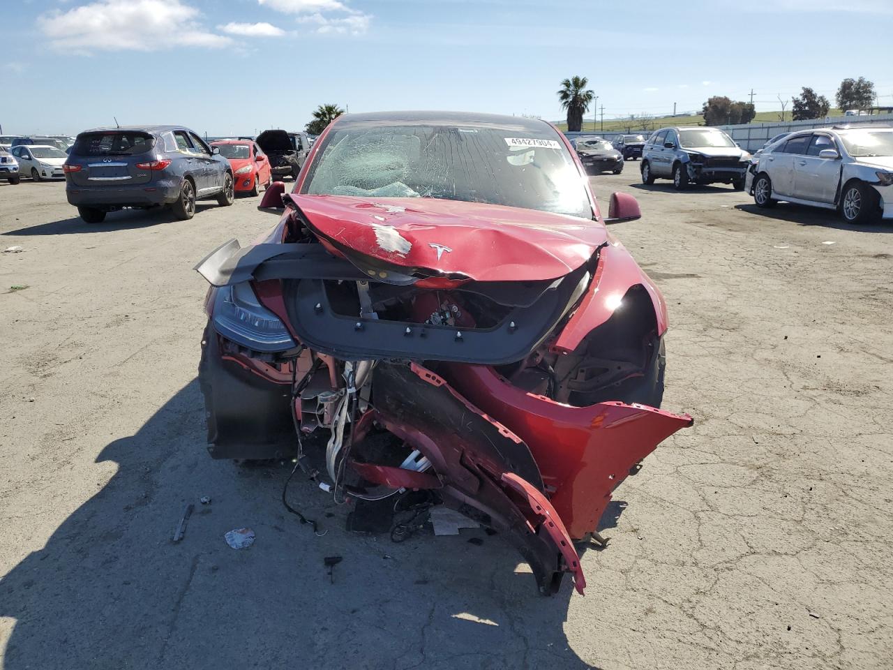 2021 Tesla Model Y vin: 5YJYGDEE1MF093872